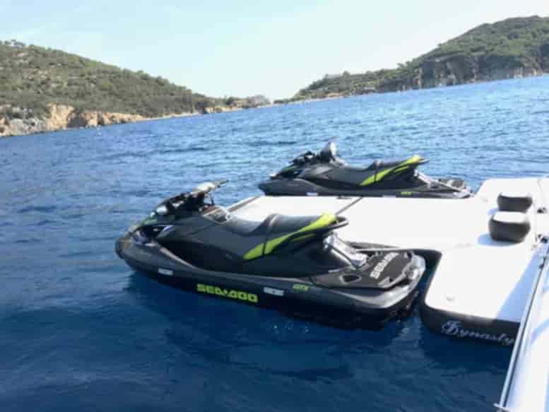 Drive-On Jet Ski Docking