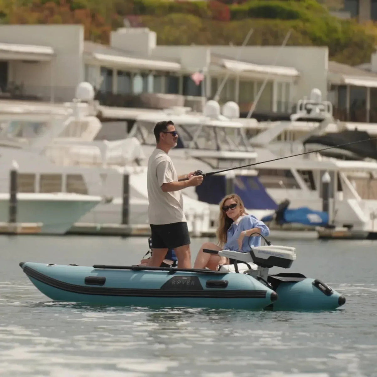 4-Person Catamaran Layout