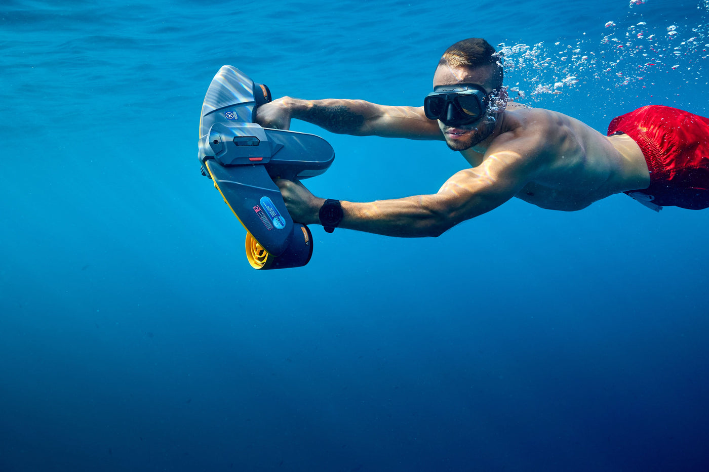SUBLUE Navbow + Underwater Scooter